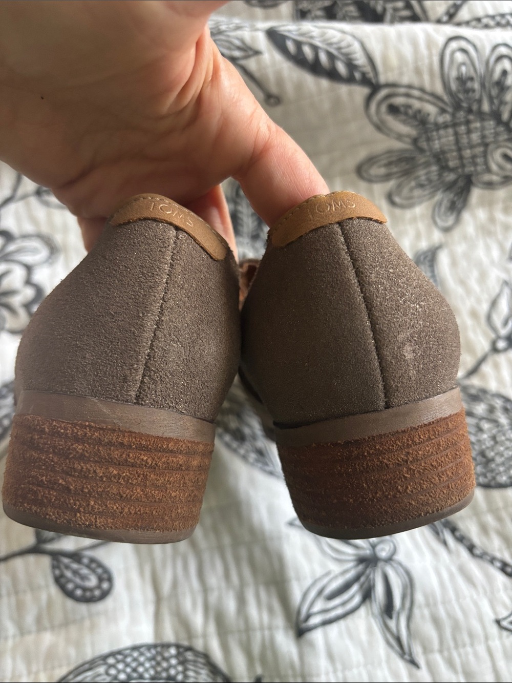 TOMS Tan ankle booties size 7 - Picture 5 of 9